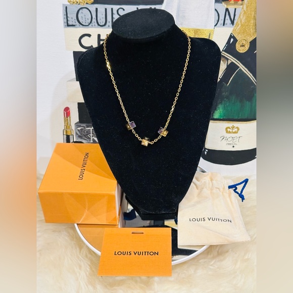 πLOUIS VUITTON Gamble Lucky Dice Swarovski Crystal Gold Tone Necklace Full Inc - Picture 1 of 17